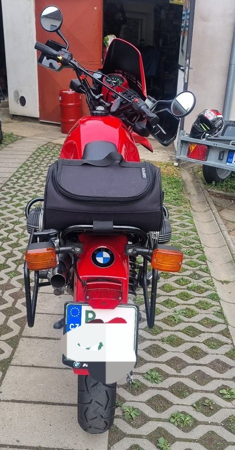 Brašna na BMW 100 GS – originál nosič za sedačkou