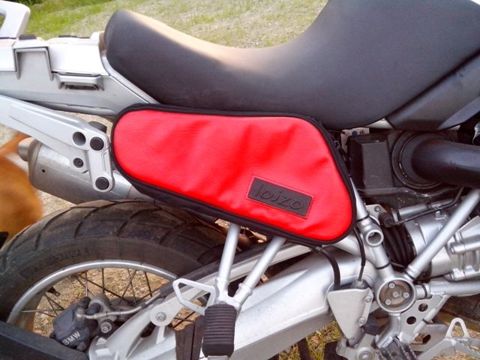 Brašnička pod sedlo na BMW 12 GS