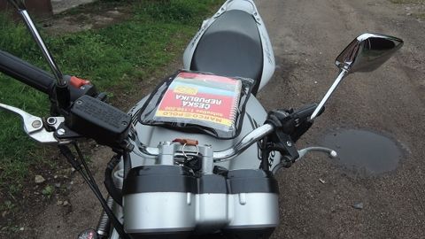 Pouzdro na mapu – přísavkové nebo magnetické